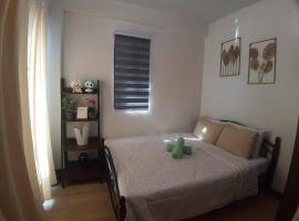 Mactan brentwood condo near airport and mall, hotel v destinaci Agus