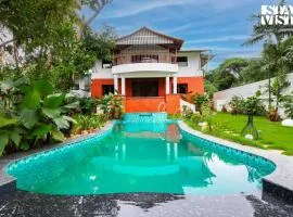 StayVista at Casa Chalora with Pool, BBQ, Games Room
