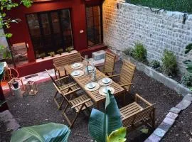 Stunning 6BR 4Bath near Tram