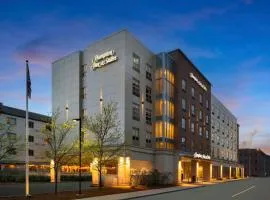 Hampton Inn & Suites-Worcester, MA
