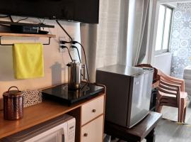 Caba&ntilde;a en Tapalpa Morada de Cervantes Bungalow Clavile&ntilde;o, caba&ntilde;a en Tapalpa