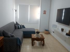 NIVARIA SUITE, hotel i Vecindario