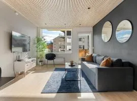 ARCTIC HOMES - Premium Aurora Apartment