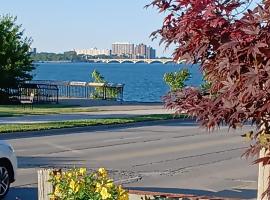 Waterfront Home Windsor ,Canada