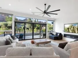 Sedona Luxury Mountain views, HotTub, Rooftop Deck