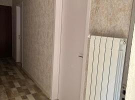 მაკას სასტუმრო, hotel v destinaci Chiatʼura