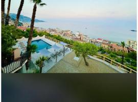 LUXURY VILLA Vittorianna Etna- Taormina & Seaview with Pool, Hotel in Giardini-Naxos