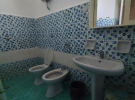 Casa Pesce BnB, hotel v Ischii