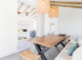 Casa Clemente, hotel in Iznájar