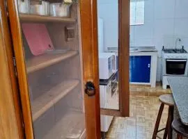 Quitinetes toda mobiliada em Araruama