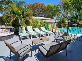 Prime Location Gateway with Pool & Patios, Near Beaches, Groceries and Restaurants, отель в Форт-Лодердейле