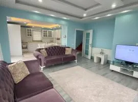 Denizin ve doğanın birleştiği yerde mükemmel bir tatil için mükemmel bir villa 9 yataklı- 4 yatak odalı-3 banyolu-4 klimalı