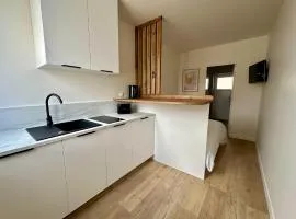 Charmant Studio à Saint Léonard