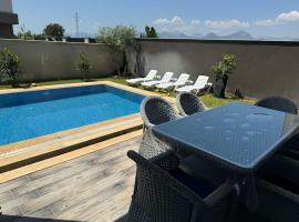 Misafirlerin favorisi Villa naz, vila v destinaci Dosemealti