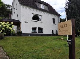 YALET Ferienhaus 2 appartementen vlakbij Willingen, ξενοδοχείο σε Brilon-Wald
