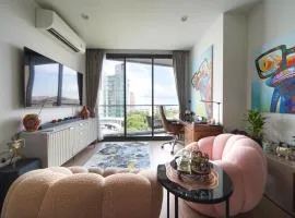 EDGE Central Pattaya 2BR Ocean View Luxury Condo Rooftop Pool Central Location