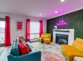 Vibrant Riverfront 2BD with a Pool