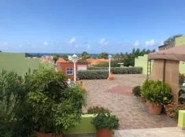 Cozy ocean view home - Jamella