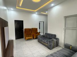 Lavish 2Bedroom flat in ogudu by Magnanimous apt, hotel v destinaci Ogudu
