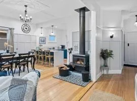 Beautifully Renovated Retreat Modern Comfort with Outdoor Entertaining