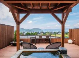 Lake Toya Tsuruga Resort HIKARINOUTA, holiday rental sa Lake Toya