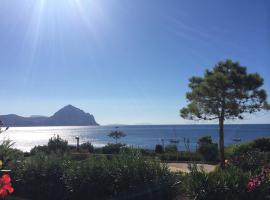 Paradiso Isulidda, khách sạn ở Macari