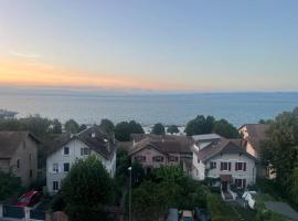 Appartement avec vue lac, ξενοδοχείο σε Neuvecelle