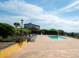 Casa Rural La Sierra de Monfragüe, khách sạn ở Malpartida de Plasencia