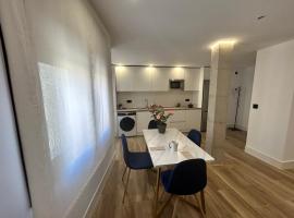 Apartamento Juan Robledo en centro ciudad, hotel in Andújar