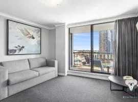 KozyGuru | Central Sydney | 2 Bed 2 Bath City View