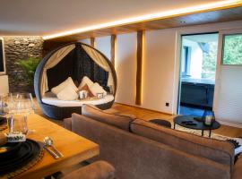 Cozy Forest Wellness Suite, hotel con spa en Saint-Vith