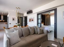 Porta Suites, hotel met hottubs in Heraklion