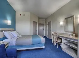 Motel 6-London, ON - Ontario