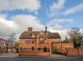 Harefield Manor Hotel, hotel with parking in Romford