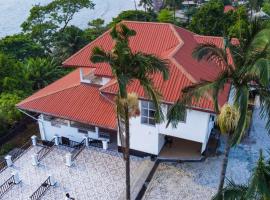 Ocean Front Villa, Ngeme, caba&ntilde;a o casa de campo en Limbe