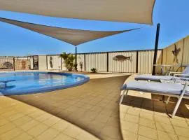 Blue Beard's Hideaway - Kalbarri, WA
