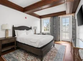 Private Guest Suite in the Heart of Santa Rosa!