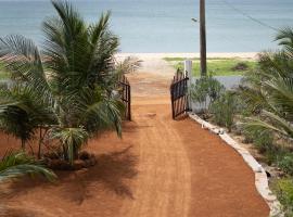 Banyan Beach Cottage SRI LANKA, spa hotel in Kalapu