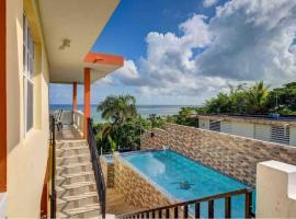 Villa Marbella - Ocean Views & Private Pool, Hotel in Luquillo