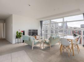 Harbor View Two Bedroom Apartment At Pinnacle, accommodation in Wellington