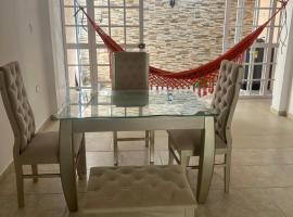 Casa frente al centro comercial, villa in Montería