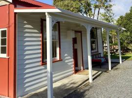 Heart Of Gold Cottage, hotel care acceptă animale de companie din Coromandel Town