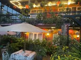 Redhouse Dalat Hotel