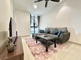 HD 1-8pax 2K1Q beds Ara Damansara near Subang Airport
