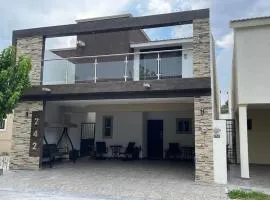 bonita casa cerca de la Alameda