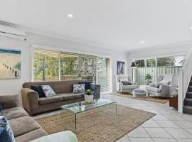 2 - 2 Cooloon St, Hawks Nest