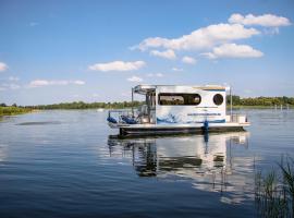 Hausboot als Festlieger im Hafen -Hafenruhe-, hotel v destinaci Braunsbedra