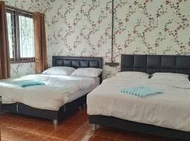 D​ Luck​ Hostel