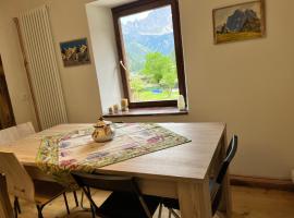 Casa di Charme sul Civetta Dolomiti, acomoda&ccedil;&atilde;o com cozinha em Caprile