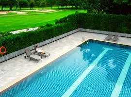 Tinidee Hotel Bangkok Golf Club - SHA Certified